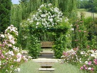 Landhaus (Bildnachweis: Mit freundlicher Genehmigung der  Bade- und Kurverwaltung Bad Bellingen) Landhaus (Bildnachweis: Mit freundlicher Genehmigung der  Bade- und Kurverwaltung Bad Bellingen)